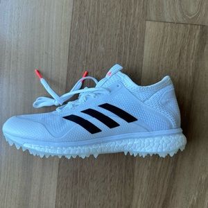 Adidas FABELA X EMPOWER shoes